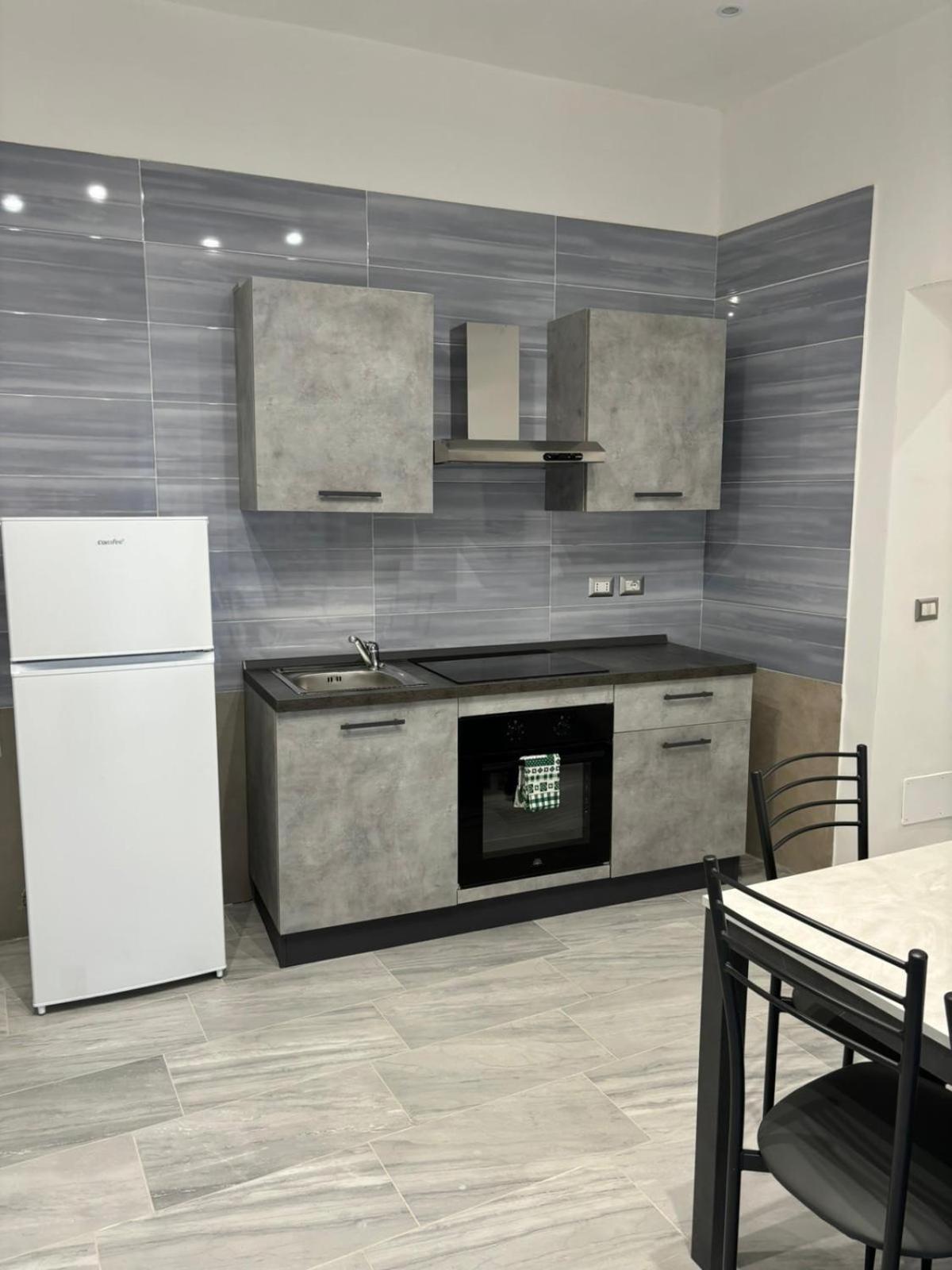 Orefici Maison 2 نابولي المظهر الخارجي الصورة